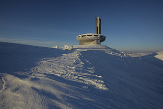 Illustration for article titled Bulgaria's abandoned Socialist monument is secretly on the ice planet Hoth